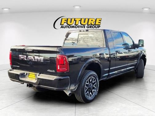 Diamond Black 2026 RAM 3500 Limited