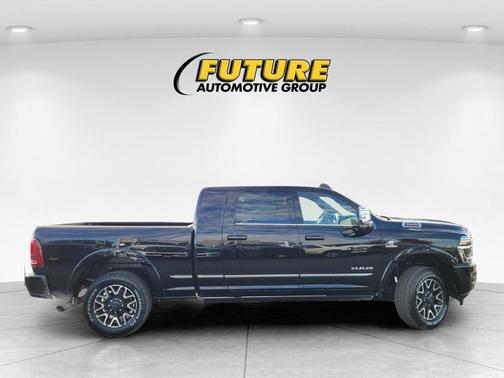 Diamond Black 2026 RAM 3500 Limited