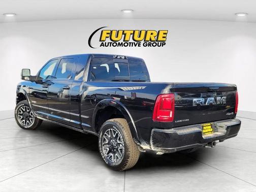Diamond Black 2026 RAM 3500 Limited