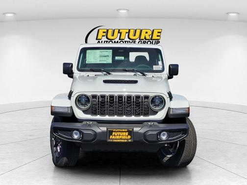 Bright White Clearcoat 2026 Jeep Gladiator Sport