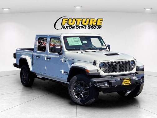 Bright White Clearcoat 2026 Jeep Gladiator Sport