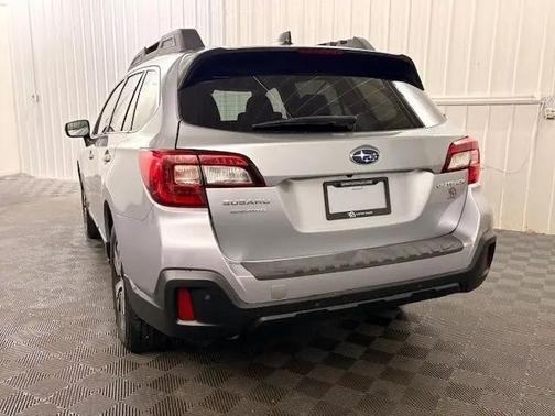 Ice Silver Metallic 2019 Subaru Outback 2.5i Limited