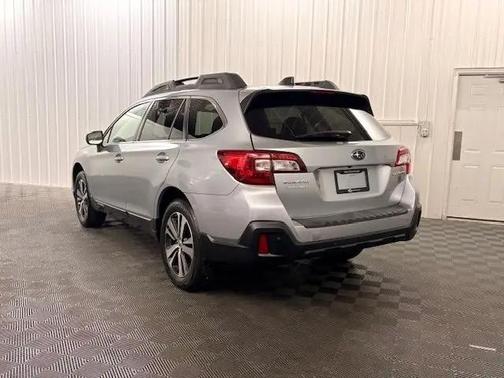 Ice Silver Metallic 2019 Subaru Outback 2.5i Limited