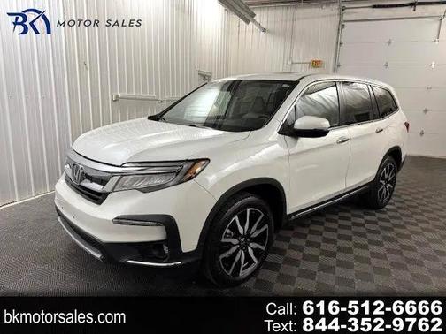 2022 Honda Pilot Touring 8-Passenger