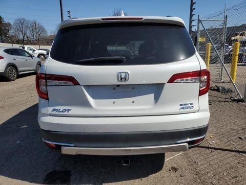 2020 Honda Pilot Touring 8-Passenger