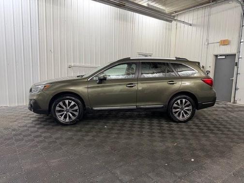 2019 Subaru Outback 2.5i Touring
