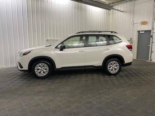 2023 Subaru Forester Base