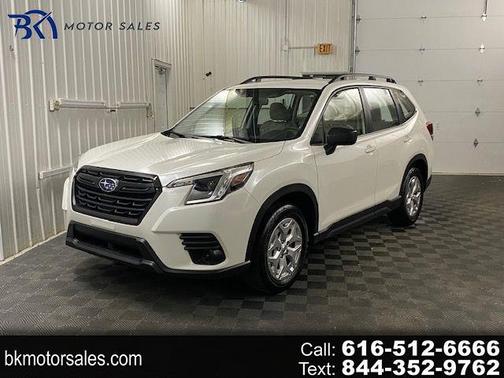2023 Subaru Forester Base