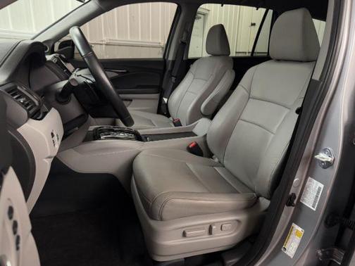 2021 Honda Pilot Touring 8-Passenger