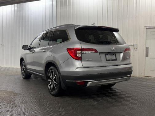 2021 Honda Pilot Touring 8-Passenger