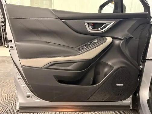 Ice Silver Metallic 2022 Subaru Forester Limited