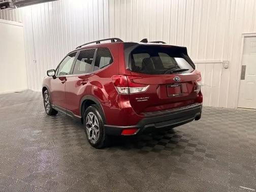 Crimson Red Pearl 2024 Subaru Forester Premium