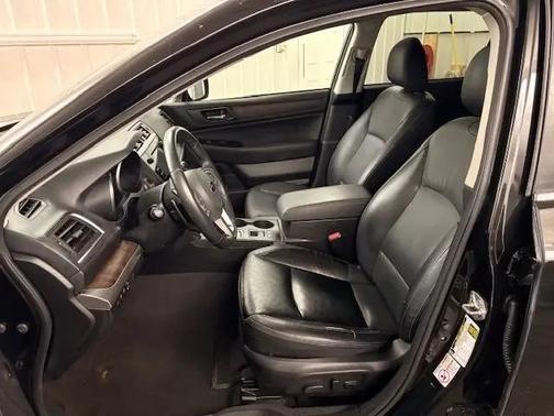 Crystal Black Silica 2017 Subaru Outback 2.5i Limited