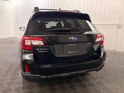Crystal Black Silica 2017 Subaru Outback 2.5i Limited