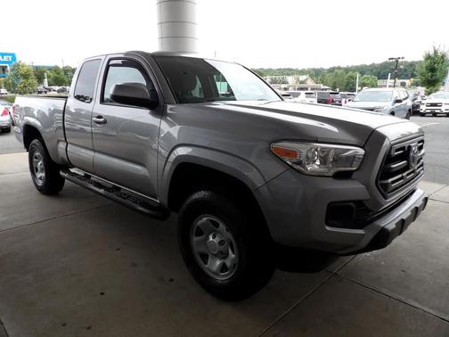 2019 Toyota Tacoma SR