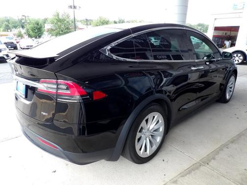 2017 Tesla Model X 90D