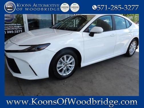 Ice Cap 2025 Toyota Camry LE