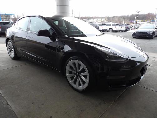 2023 Tesla Model 3 Standard Range