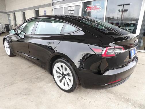 2023 Tesla Model 3 Standard Range