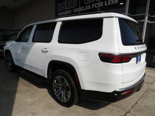 Bright White Clearcoat 2024 Jeep Wagoneer Series II 4x4