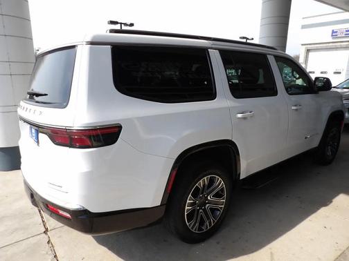 Bright White Clearcoat 2024 Jeep Wagoneer Series II 4x4