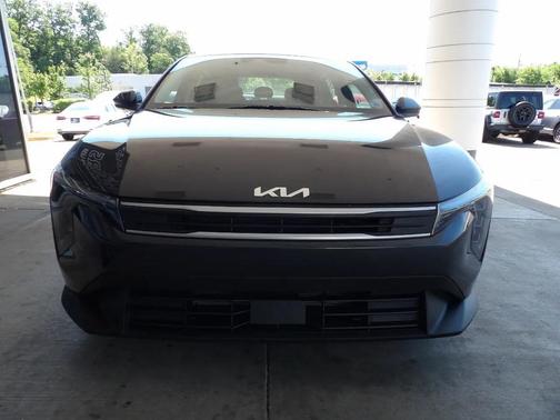 Gray 2025 Kia K4 LXS