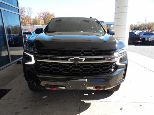 2022 Chevrolet Suburban 4WD Z71