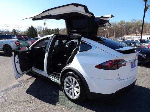 Pearl White Multi-Coat 2020 Tesla Model X Long Range Dual Motor All-Wheel Drive