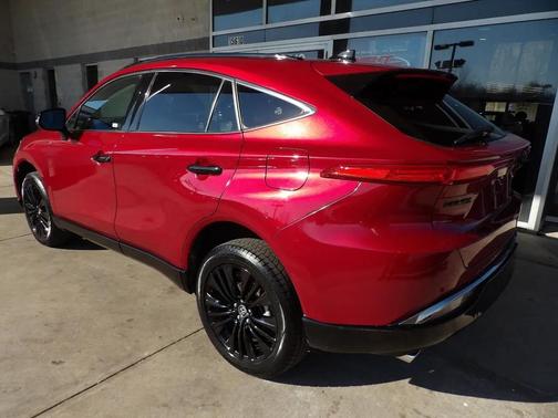 2023 Toyota Venza LE