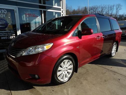 2017 Toyota Sienna XLE