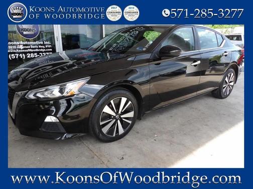 Super Black 2022 Nissan Altima 2.5 SV