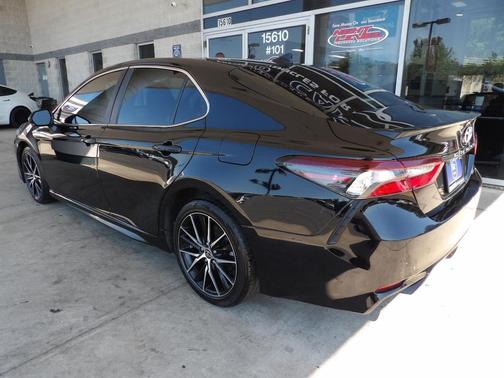 2023 Toyota Camry SE