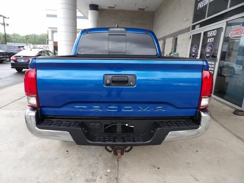 Blazing Blue Pearl 2018 Toyota Tacoma SR5