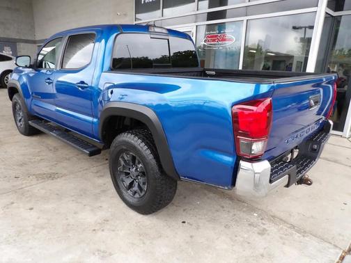 Blazing Blue Pearl 2018 Toyota Tacoma SR5