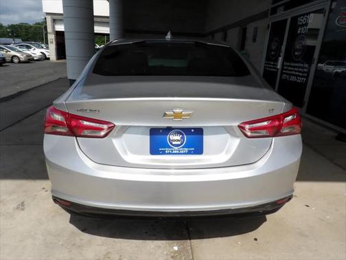 2022 Chevrolet Malibu FWD LT