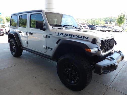 Silver Zynith Clearcoat 2024 Jeep Wrangler 4xe Rubicon