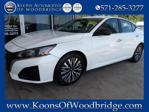 Pearl White Tricoat 2024 Nissan Altima 2.5 SV