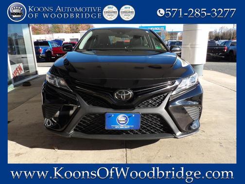 2020 Toyota Camry SE