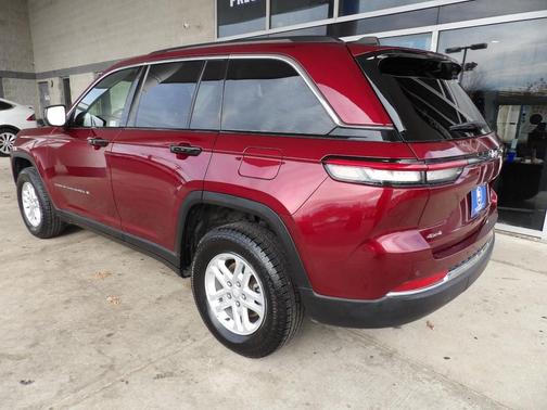 2023 Jeep Grand Cherokee Laredo