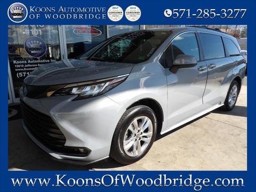 2022 Toyota Sienna XLE