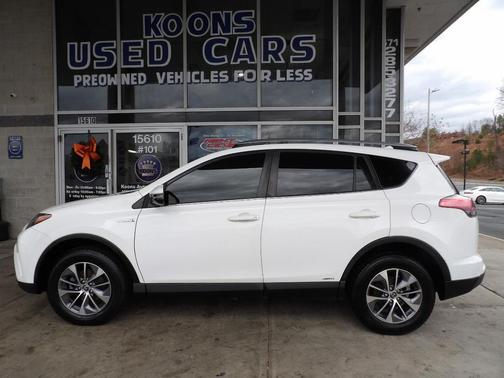 2018 Toyota RAV4 Hybrid XLE