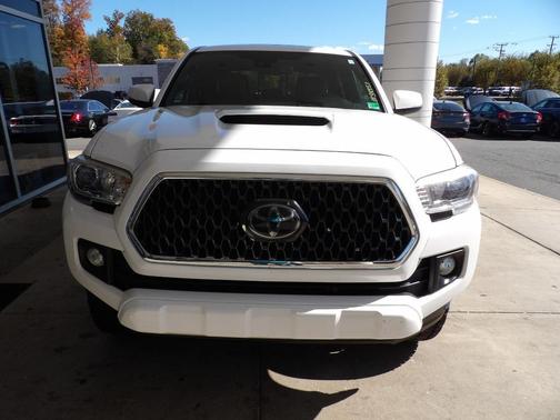 2018 Toyota Tacoma TRD Sport