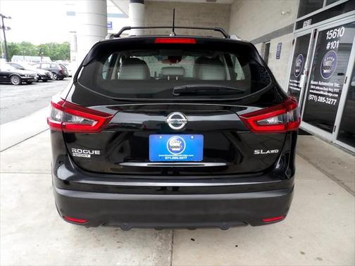 2021 Nissan Rogue Sport SL