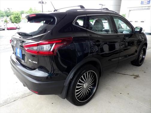 2021 Nissan Rogue Sport SL