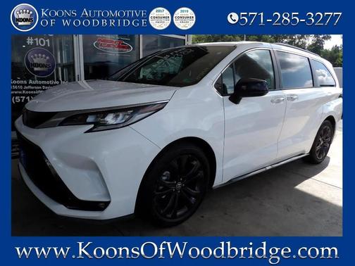 2022 Toyota Sienna XSE 7 Passenger