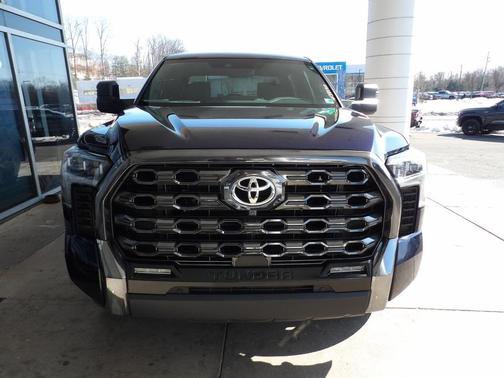 2022 Toyota Tundra Platinum