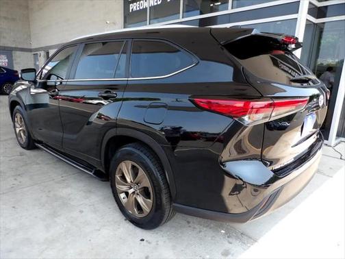 2023 Toyota Highlander Hybrid XLE