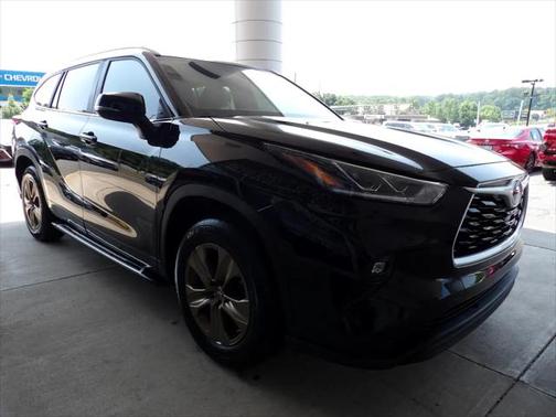 2023 Toyota Highlander Hybrid XLE