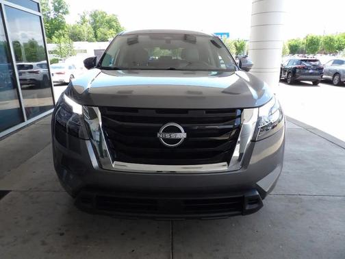 Gun Metallic 2024 Nissan Pathfinder SV FWD