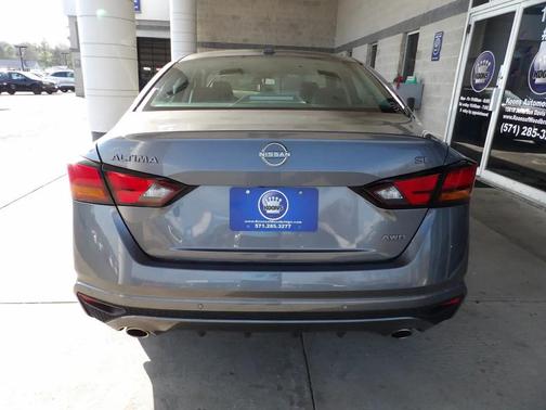 Gun Metallic 2024 Nissan Altima 2.5 SL